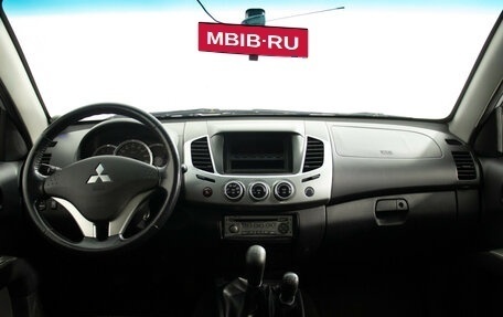 Mitsubishi L200 IV рестайлинг, 2014 год, 1 400 000 рублей, 21 фотография