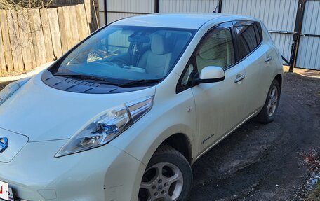 Nissan Leaf I, 2011 год, 550 000 рублей, 5 фотография