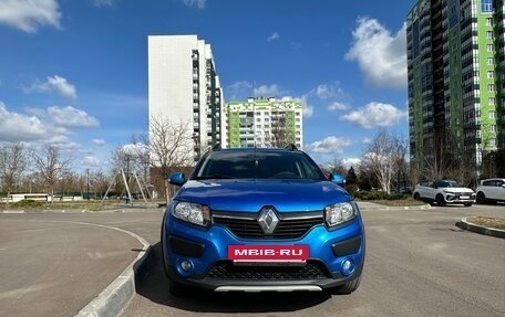 Renault Sandero II рестайлинг, 2018 год, 1 050 000 рублей, 2 фотография