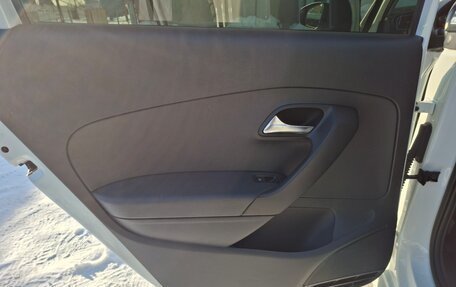 Volkswagen Polo VI (EU Market), 2017 год, 1 066 000 рублей, 11 фотография