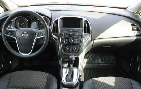 Opel Astra J, 2011 год, 865 000 рублей, 9 фотография