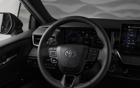 Toyota Camry, 2025 год, 5 590 000 рублей, 16 фотография