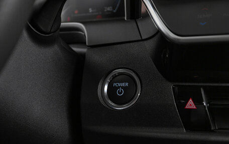 Toyota Camry, 2025 год, 5 590 000 рублей, 24 фотография