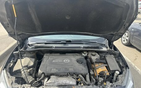 Opel Astra J, 2012 год, 900 000 рублей, 13 фотография