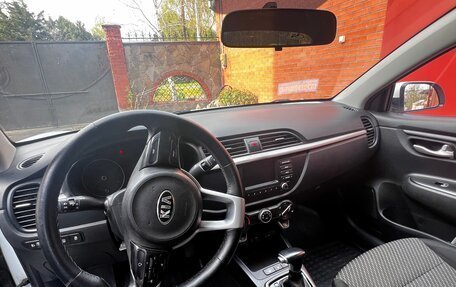 KIA Rio IV, 2017 год, 1 300 000 рублей, 5 фотография