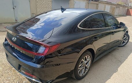 Hyundai Sonata VIII, 2021 год, 2 200 000 рублей, 3 фотография