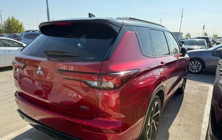 Mitsubishi Outlander, 2021 год, 4 000 000 рублей, 15 фотография