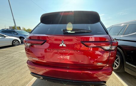 Mitsubishi Outlander, 2021 год, 4 000 000 рублей, 12 фотография