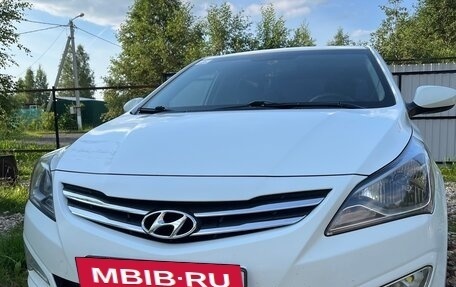 Hyundai Solaris II рестайлинг, 2016 год, 900 000 рублей, 4 фотография