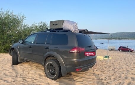 Mitsubishi Pajero Sport II рестайлинг, 2015 год, 2 070 000 рублей, 18 фотография