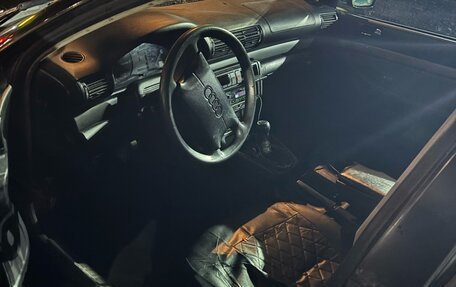 Audi A4, 1997 год, 250 000 рублей, 6 фотография
