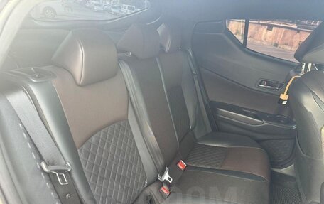 Toyota C-HR I рестайлинг, 2018 год, 2 050 000 рублей, 6 фотография