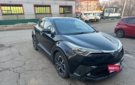 Toyota C-HR I рестайлинг, 2018 год, 2 050 000 рублей, 19 фотография