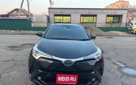 Toyota C-HR I рестайлинг, 2018 год, 2 050 000 рублей, 18 фотография
