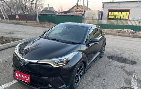 Toyota C-HR I рестайлинг, 2018 год, 2 050 000 рублей, 21 фотография