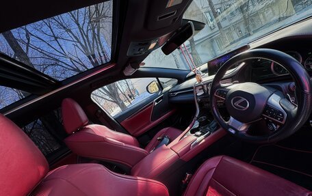 Lexus RX IV рестайлинг, 2017 год, 4 300 000 рублей, 5 фотография