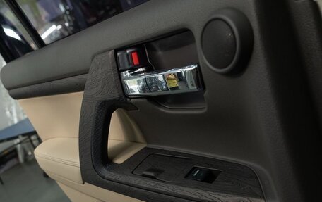 Toyota Land Cruiser 200, 2013 год, 5 100 000 рублей, 17 фотография