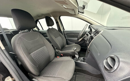 Renault Logan II, 2018 год, 954 000 рублей, 12 фотография