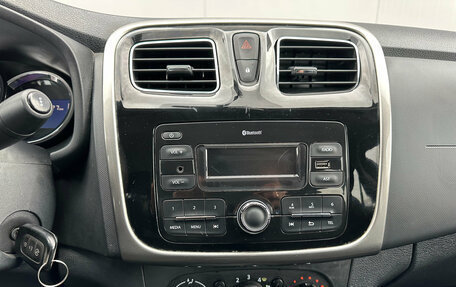 Renault Logan II, 2018 год, 954 000 рублей, 15 фотография