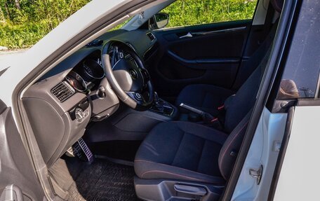 Volkswagen Jetta VI, 2018 год, 1 620 000 рублей, 5 фотография