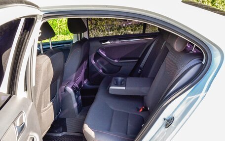 Volkswagen Jetta VI, 2018 год, 1 620 000 рублей, 4 фотография