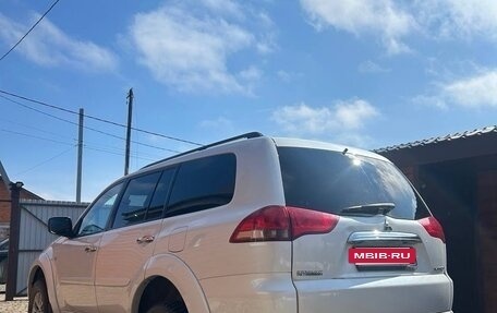 Mitsubishi Pajero Sport II рестайлинг, 2015 год, 1 800 000 рублей, 5 фотография