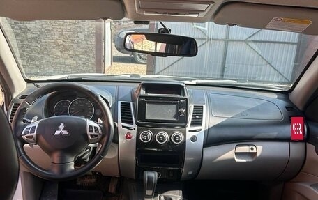 Mitsubishi Pajero Sport II рестайлинг, 2015 год, 1 800 000 рублей, 8 фотография