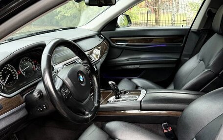 BMW 7 серия, 2010 год, 1 280 000 рублей, 13 фотография