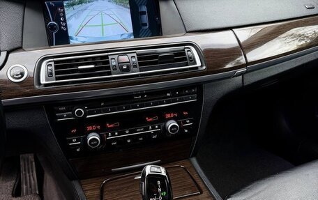 BMW 7 серия, 2010 год, 1 280 000 рублей, 14 фотография