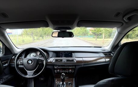 BMW 7 серия, 2010 год, 1 280 000 рублей, 19 фотография