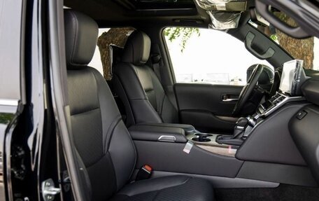 Toyota Land Cruiser, 2025 год, 14 650 000 рублей, 24 фотография