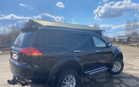 Mitsubishi Pajero Sport II рестайлинг, 2011 год, 1 600 000 рублей, 3 фотография