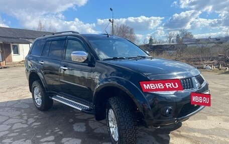 Mitsubishi Pajero Sport II рестайлинг, 2011 год, 1 600 000 рублей, 2 фотография