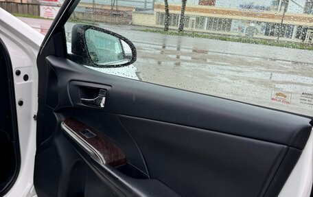 Toyota Camry, 2017 год, 2 300 000 рублей, 11 фотография