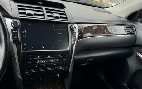 Toyota Camry, 2017 год, 2 300 000 рублей, 21 фотография