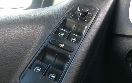 Volkswagen Tiguan I, 2011 год, 1 095 000 рублей, 16 фотография