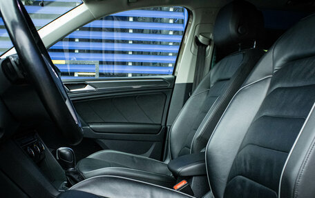 Volkswagen Tiguan II, 2018 год, 2 499 000 рублей, 9 фотография