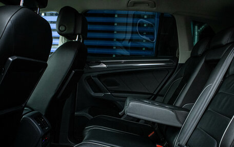 Volkswagen Tiguan II, 2018 год, 2 499 000 рублей, 10 фотография