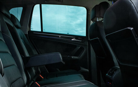 Volkswagen Tiguan II, 2018 год, 2 499 000 рублей, 11 фотография