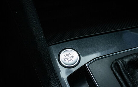 Volkswagen Tiguan II, 2018 год, 2 499 000 рублей, 20 фотография