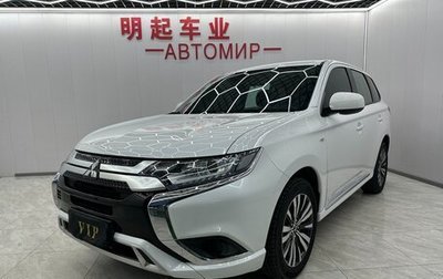 Mitsubishi Outlander III рестайлинг 3, 2022 год, 1 985 000 рублей, 1 фотография