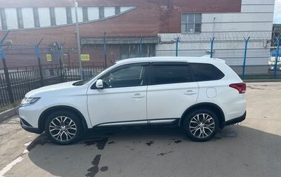 Mitsubishi Outlander III рестайлинг 3, 2018 год, 1 800 000 рублей, 1 фотография
