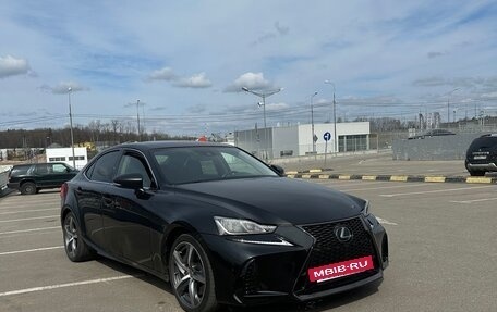 Lexus IS III, 2018 год, 2 750 000 рублей, 7 фотография