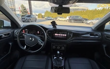 Volkswagen T-Roc I, 2020 год, 2 750 000 рублей, 6 фотография