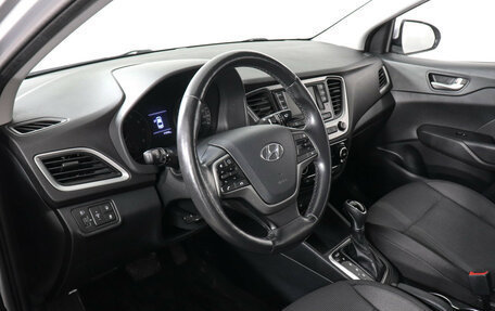 Hyundai Solaris II рестайлинг, 2017 год, 1 375 000 рублей, 9 фотография