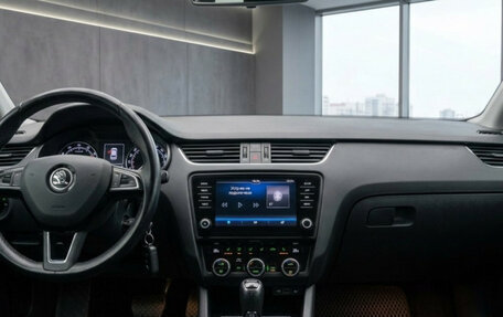 Skoda Octavia, 2017 год, 1 697 000 рублей, 7 фотография