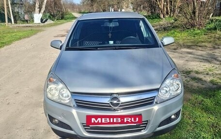 Opel Astra H, 2007 год, 600 000 рублей, 2 фотография