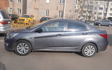 Hyundai Solaris II рестайлинг, 2016 год, 700 000 рублей, 7 фотография