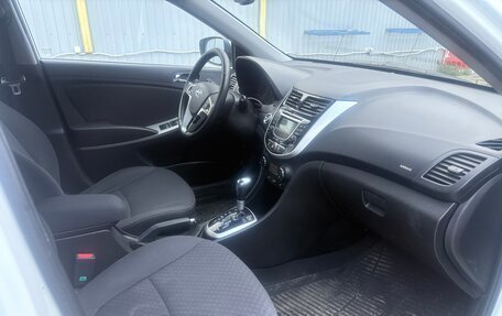 Hyundai Solaris II рестайлинг, 2012 год, 760 000 рублей, 5 фотография