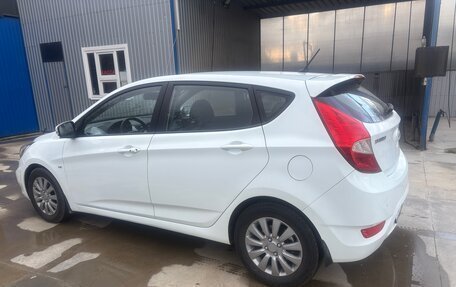 Hyundai Solaris II рестайлинг, 2012 год, 760 000 рублей, 3 фотография